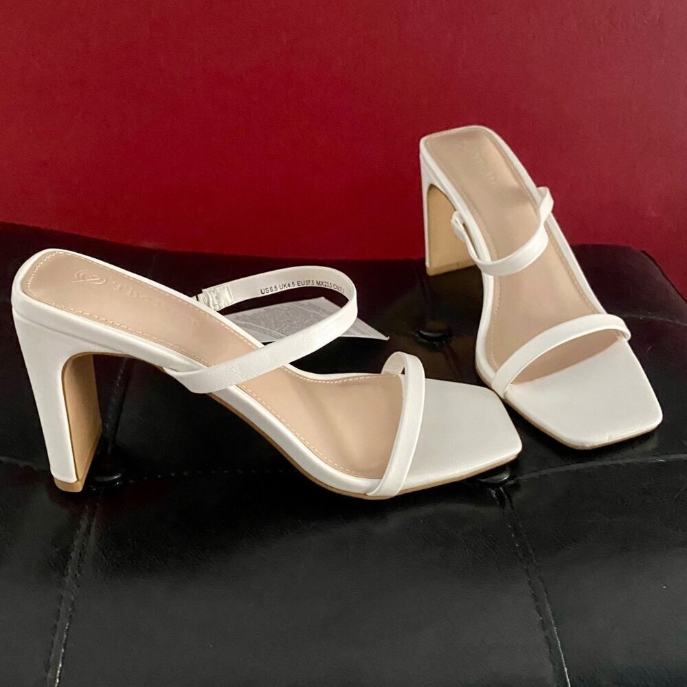 The Drop Avery Square Toe Two Strap High Heeled Sandal White Size 6.5 NEW
